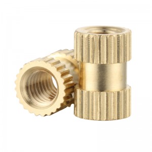 Латунная гайка с глухой резьбой и накаткой